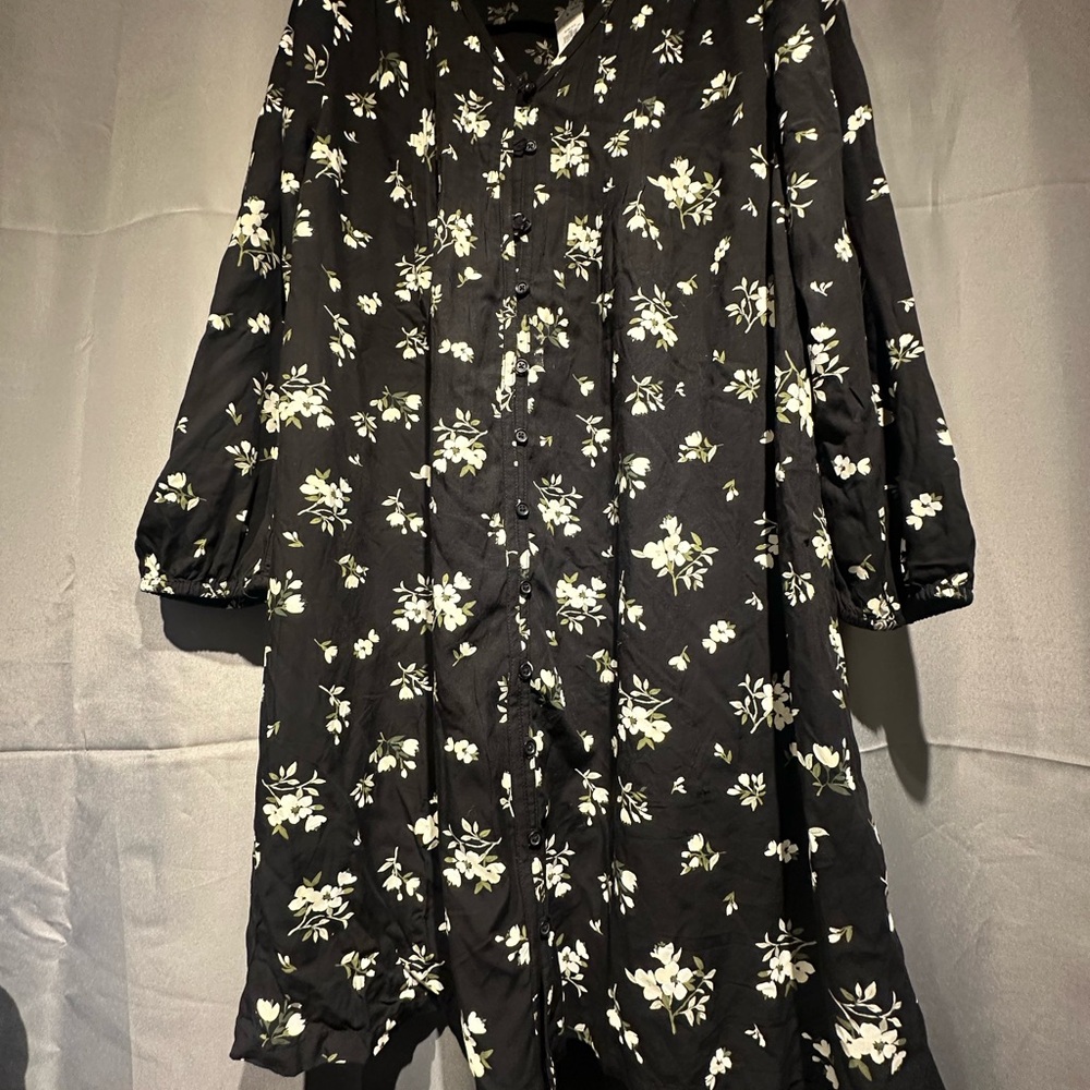 Old Navy Black Floral Long Sleeve Dress